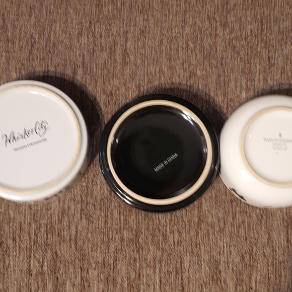 Set of Three Cat-Themed Ceramic Bowls - Picture 2 of 13